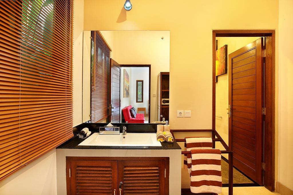 De Liza Villa Seminyak Beachside By Bali Asia Villa Экстерьер фото